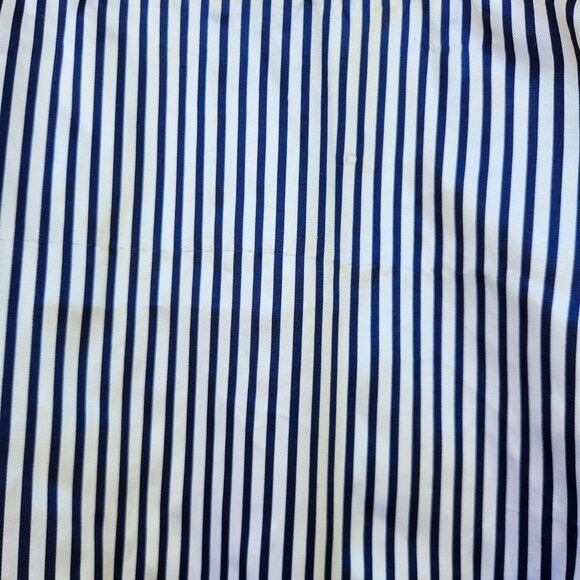 Silk Type Fabric Summer Robe with Pockets Size L in good condition - Picture 4 of 4